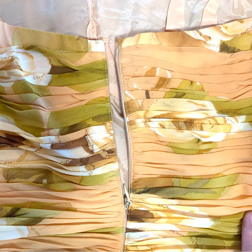 Maggy London Yellow Floral silk halter  Dress gold embellishment backless size10 - Picture 6 of 8